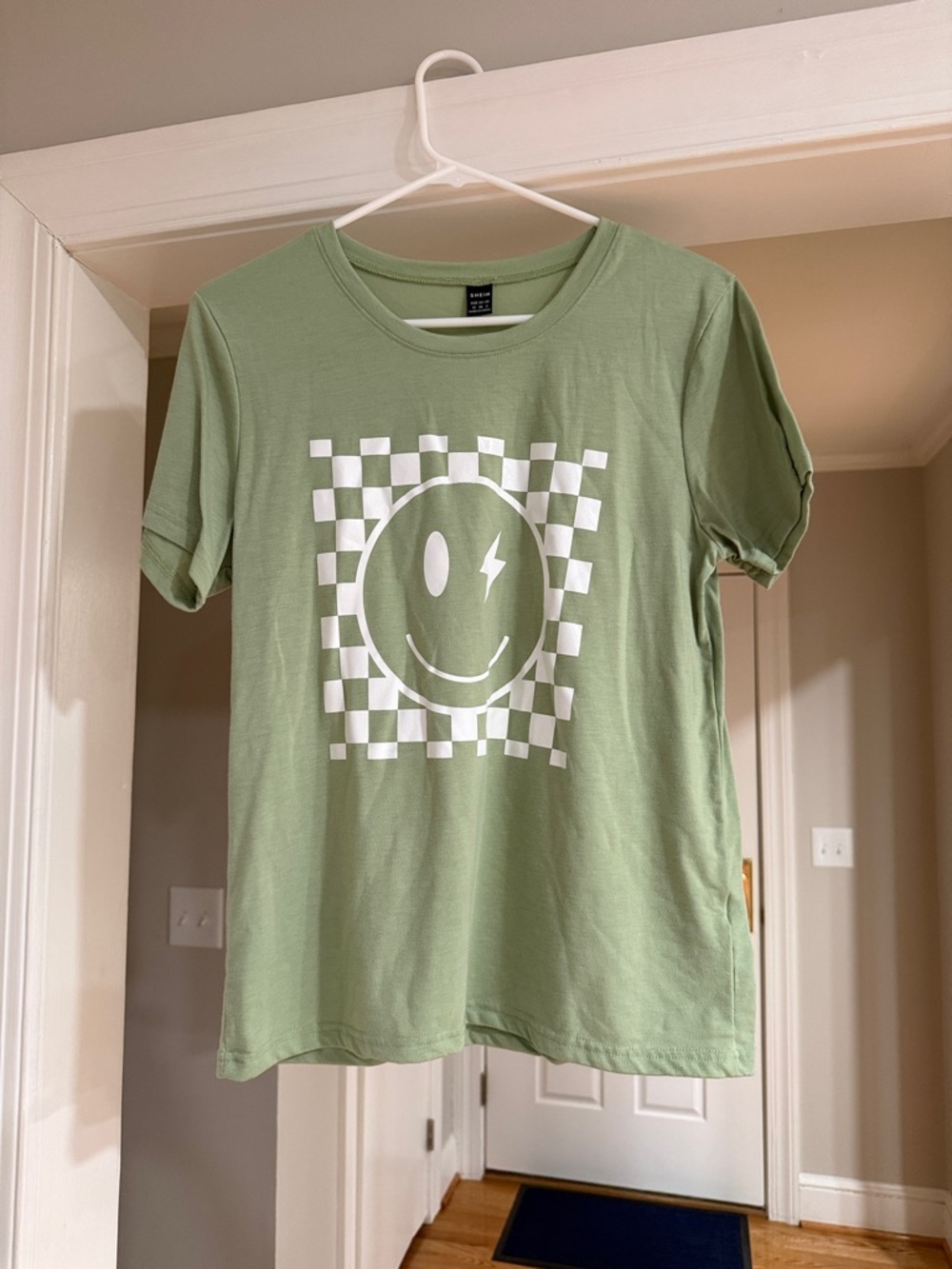 SHEIN Olive Green Graphic Short Sleeve Tee
